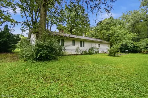 Exterior - 1472 Feeman Ave, Lima, OH 45805 photo 3 of 9