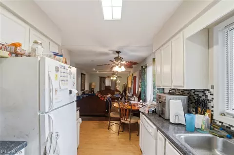 Entry Way - 1472 Feeman Ave, Lima, OH 45805 photo 1 of 1