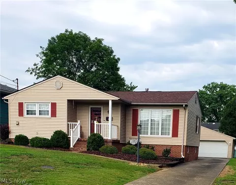 2309 Harrison Ave, Parkersburg, WV 26104