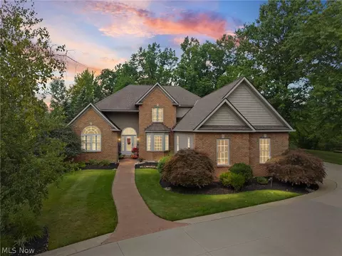 9240 Chamberlin Rd, Twinsburg, OH 44087