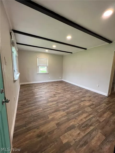 Living - 7354 Oregon Trl, Boardman, OH 44512 photo 3 of 3