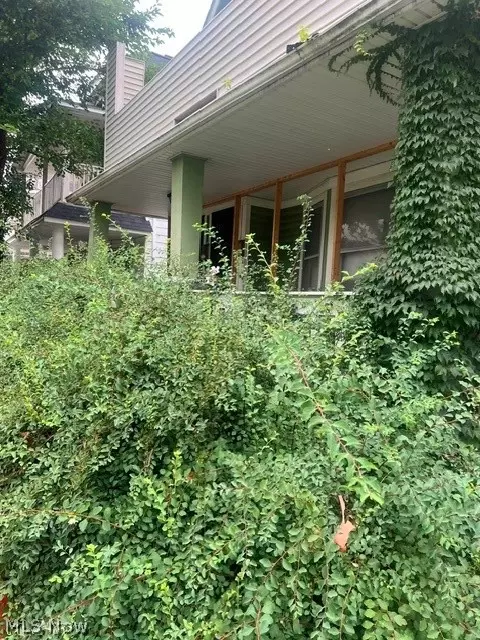 11503 Carolina Rd, Cleveland, OH 44108