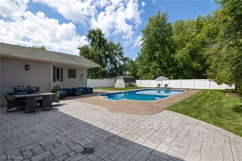 Exterior - 509 William, Lagrange, OH 44050 photo 3 of 8