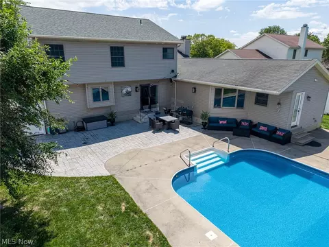 Exterior - 509 William, Lagrange, OH 44050 photo 5 of 8