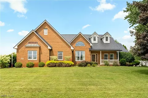 3371 Sherbrook Dr, Uniontown, OH 44685