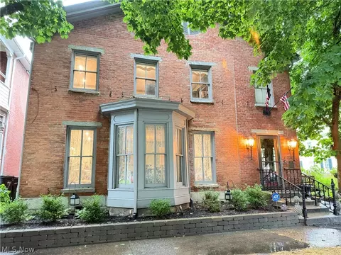 313 Woodlawn Ave, Zanesville, OH 43701