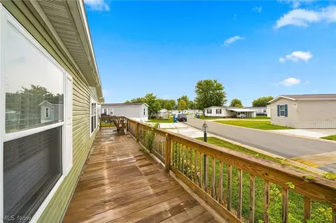 Exterior - 313 Eagle Cir, Elyria, OH 44035 photo 3 of 4