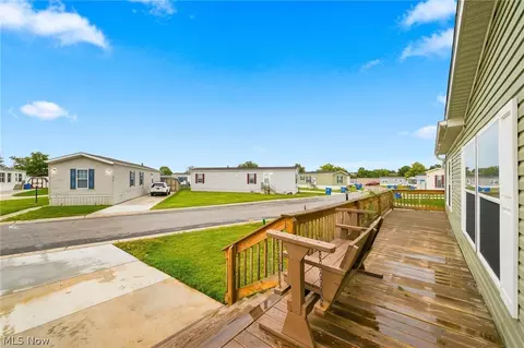 Exterior - 313 Eagle Cir, Elyria, OH 44035 photo 1 of 4