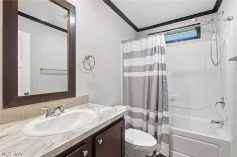 Bath - 313 Eagle Cir, Elyria, OH 44035 photo 2 of 2