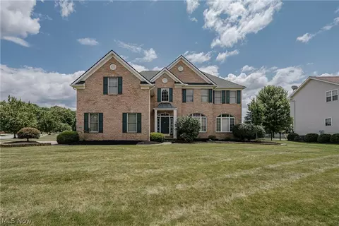 5163 Bayside Lake Blvd, Stow, OH 44224