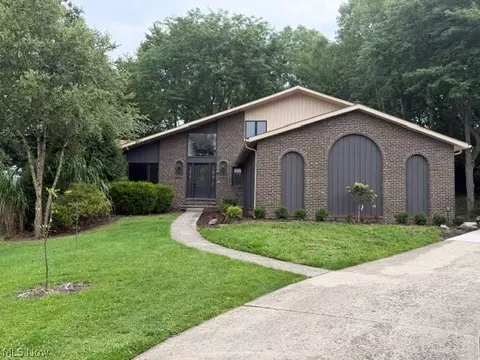 4100 Bunker Ct, North Royalton, OH 44133