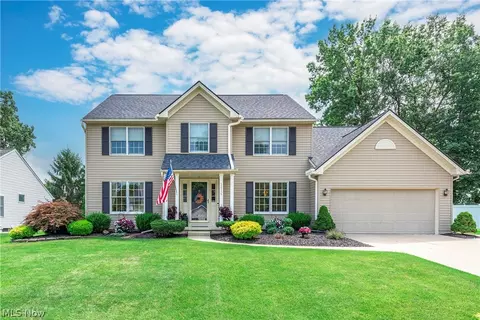 1016 Coopers Run, Amherst, OH 44001
