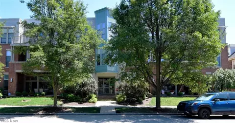 2079 Random Rd #102, Cleveland, OH 44106