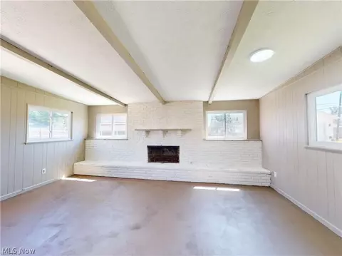 Living - 1713 Empire Rd, Wickliffe, OH 44092 photo 4 of 6