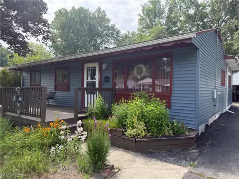 2843 Linda Dr NW, Warren, OH 44485