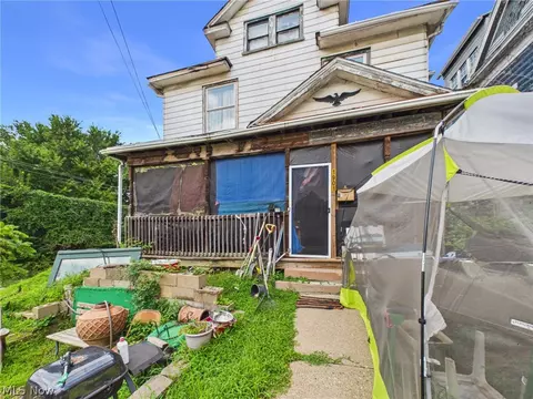 1901 Avery St, Parkersburg, WV 26101