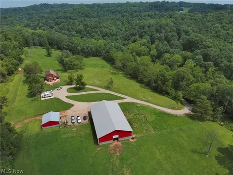 827 Darnold Rd, Vincent, OH 45784