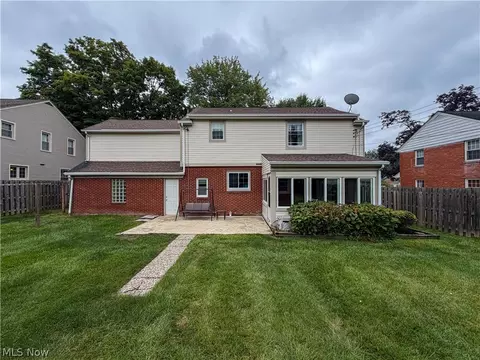 Exterior - 228 Wolcott Dr, Boardman, OH 44512 photo 4 of 6