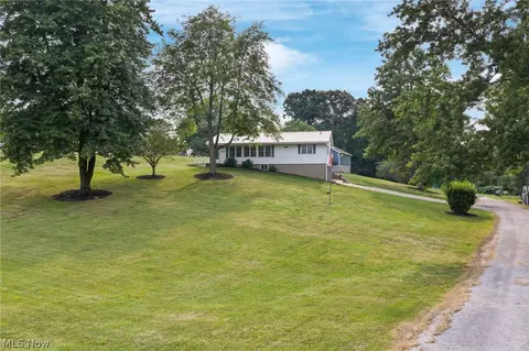 8035 High Mill Ave NW, Canal Fulton, OH 44614
