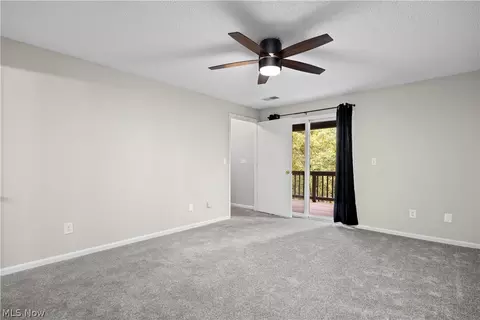 Bedroom - 4648 Oak Point Rd, Lorain, OH 44053 photo 7 of 8