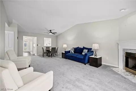 Living - 4648 Oak Point Rd, Lorain, OH 44053 photo 2 of 6