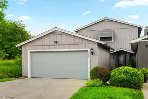 19281 Idlewood Trl, Strongsville, OH 44149