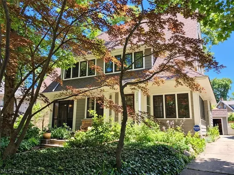 2207 Westminster Rd, Cleveland Heights, OH 44118