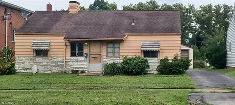 225 Ohio Ave, Mcdonald, OH 44437