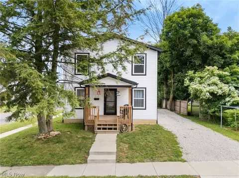 427 W Oak St, Orrville, OH 44667