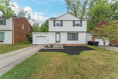 4828 Westbourne Rd, Lyndhurst, OH 44124