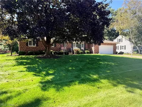 3222 Edington Rd, Fairlawn, OH 44333