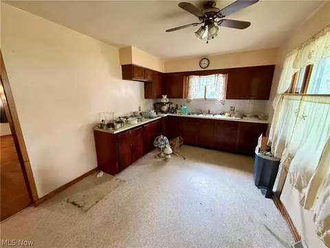 Kitchen - 327 Franklin Ave, Elyria, OH 44035 photo 1 of 2