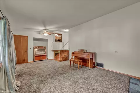 Living - 131 Yunker Ct, Elyria, OH 44035 photo 8 of 9