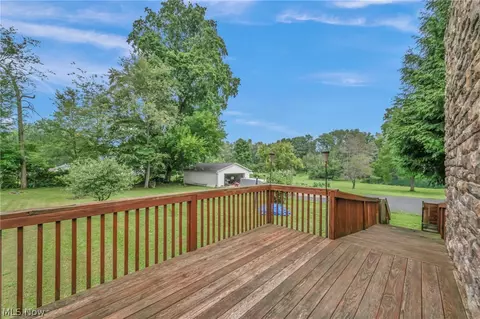 Exterior - 131 Yunker Ct, Elyria, OH 44035 photo 5 of 6