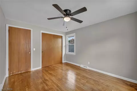 Bedroom - 131 Yunker Ct, Elyria, OH 44035 photo 4 of 10