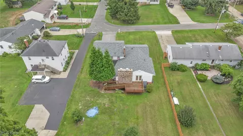View/Area - 131 Yunker Ct, Elyria, OH 44035 photo 3 of 5
