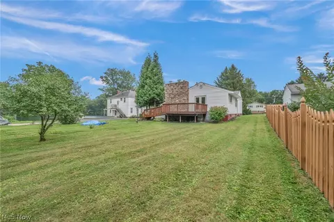 Exterior - 131 Yunker Ct, Elyria, OH 44035 photo 6 of 6