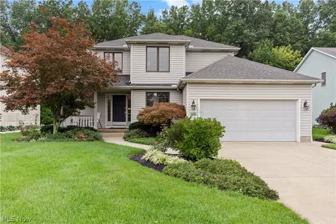 7012 Morning Dove Ln, Olmsted Twp, OH 44138