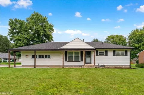 309 N Road Rd SE, Warren, OH 44484