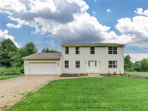 1418 Johns Rd, Clinton, OH 44216