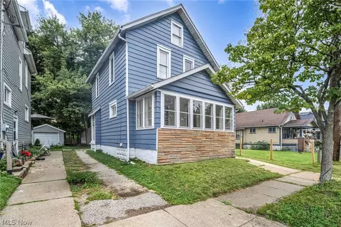 1270 Kentucky Ave, Akron, OH 44314