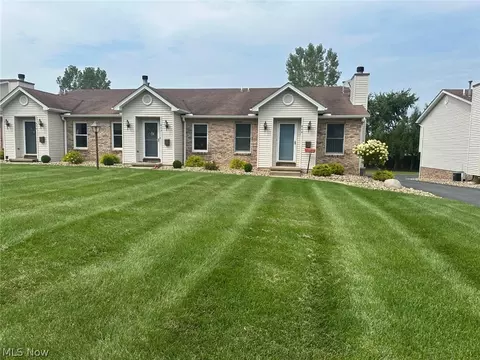 840 W Park Ave, Hubbard, OH 44425