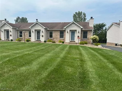 840 W Park Ave, Hubbard, OH 44425