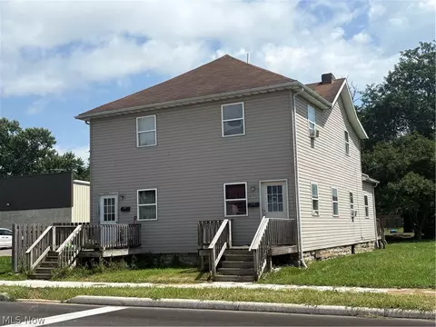 946 Putnam Ave, Zanesville, OH 43701
