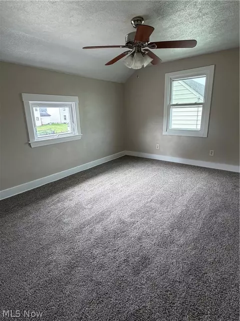Bedroom - 456 W Wilson St, Struthers, OH 44471 photo 7 of 9