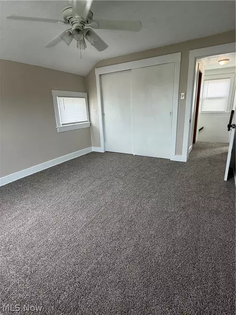 Bedroom - 456 W Wilson St, Struthers, OH 44471 photo 3 of 9