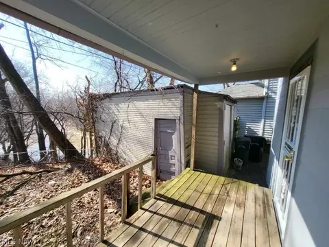 Exterior - 261 Harrison St, Elyria, OH 44035 photo 1 of 2