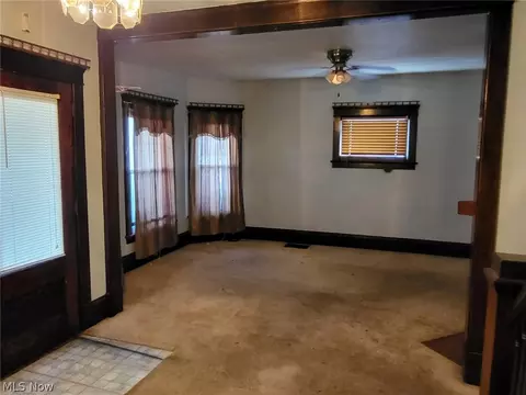 Living - 261 Harrison St, Elyria, OH 44035 photo 2 of 3