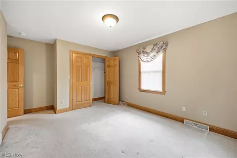 Bedroom - 892 Mayfield Dr, Boardman, OH 44512 photo 5 of 5