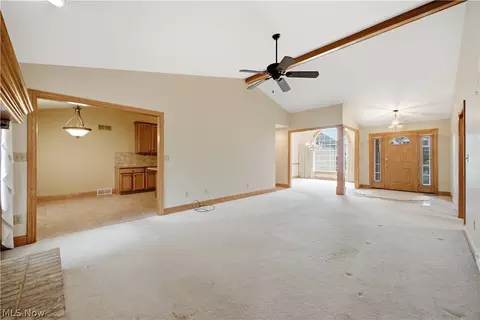 Living - 892 Mayfield Dr, Boardman, OH 44512 photo 1 of 4